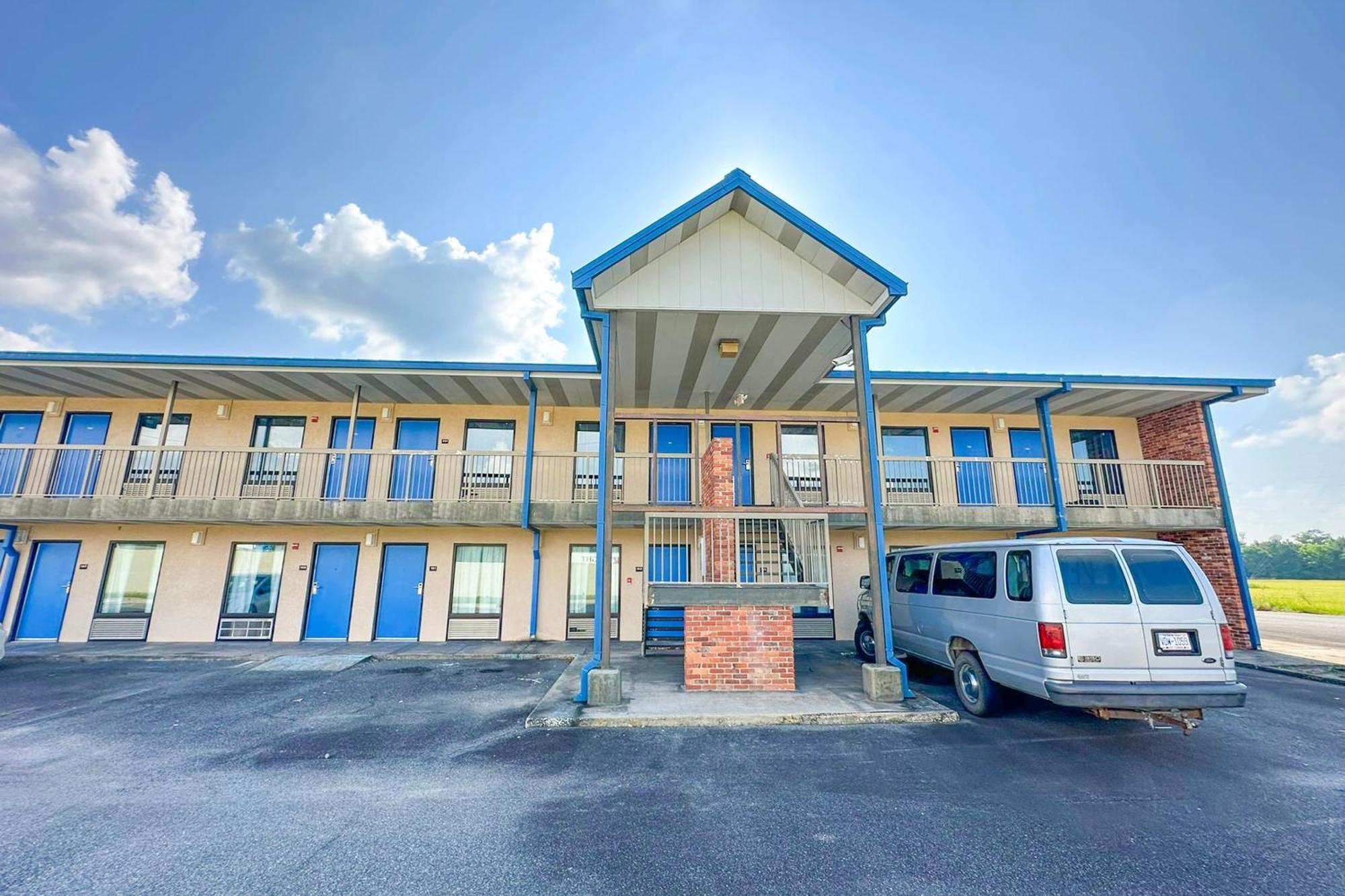 Hahira Inn By Oyo Near Valdosta Exterior photo