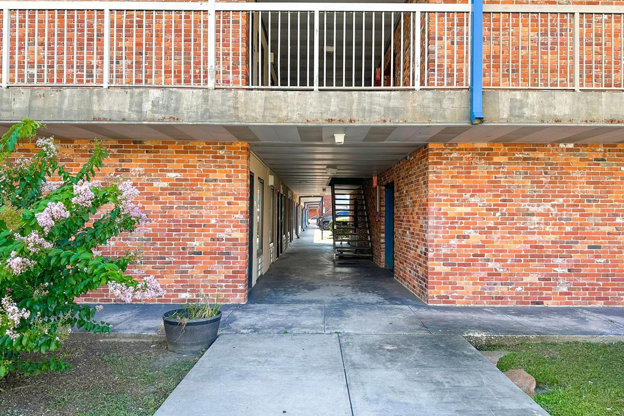 Hahira Inn By Oyo Near Valdosta Exterior photo